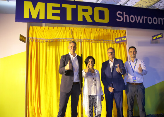 METRO Wholesale Myanmar Executives Credit to METRO