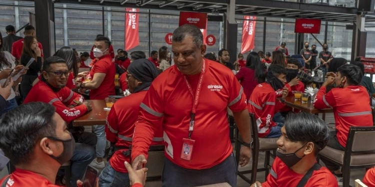 Tan_Sri_Tony_Fernandes.png